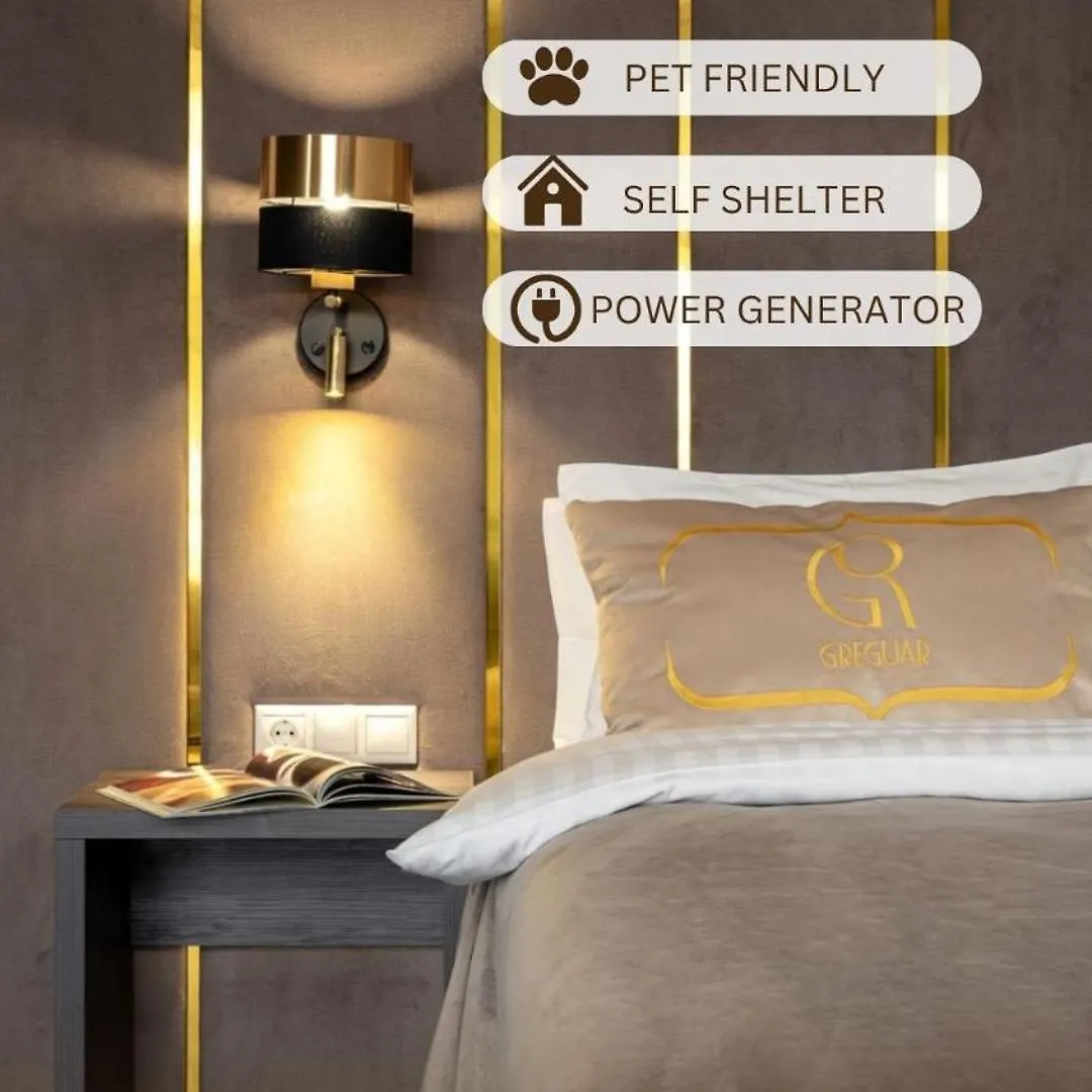 7 Airport-Connected Hotels Near Gulliver Mall That Deliver